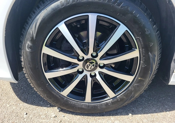 Toyota Yaris cena 59900 przebieg: 99000, rok produkcji 2020 z Radom małe 232
